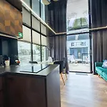 アパート Energyapart Aqua Na Wodzie Houseboat シュチェチン