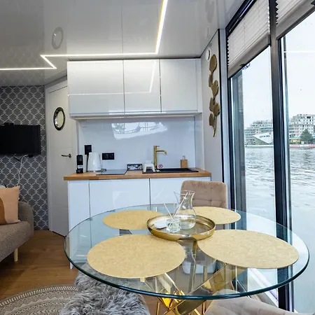 Energyapart Aqua Na Wodzie Houseboat * Stettin