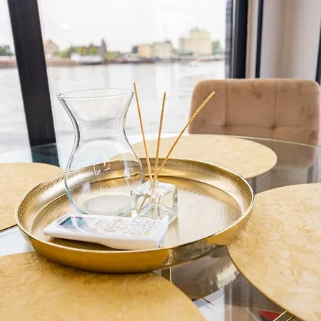 Energyapart Aqua Na Wodzie Houseboat Apartamento