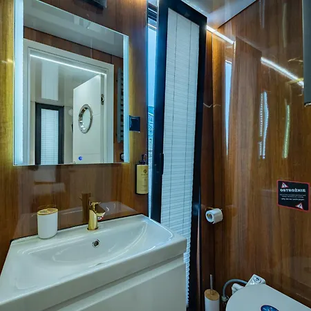 Energyapart Aqua Na Wodzie Houseboat Apartamento