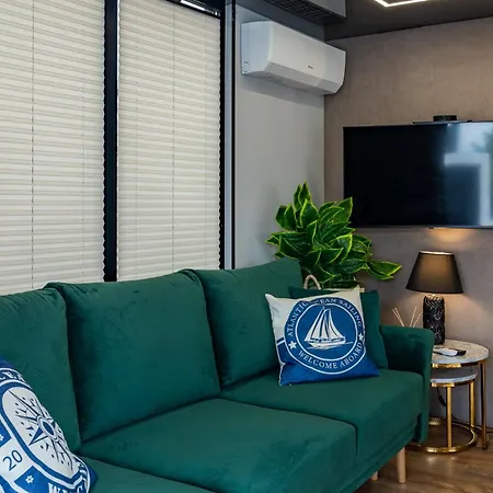 アパート Energyapart Aqua Na Wodzie Houseboat シュチェチン