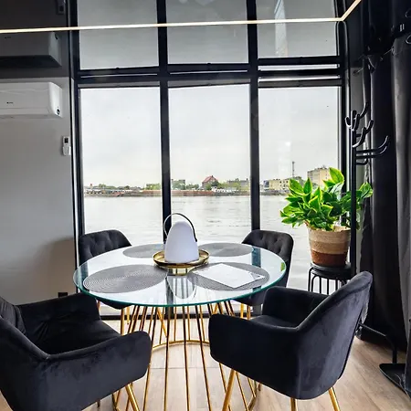Energyapart Aqua Na Wodzie Houseboat シュチェチン