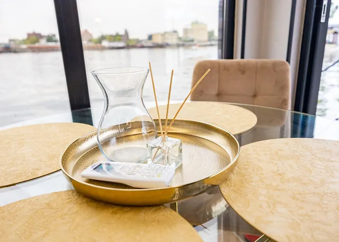 Energyapart Aqua Na Wodzie Houseboat Apartment