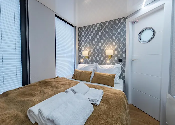Apartment Energyapart Aqua Na Wodzie Houseboat