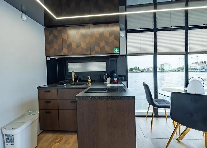 Energyapart Aqua Na Wodzie Houseboat Stettin