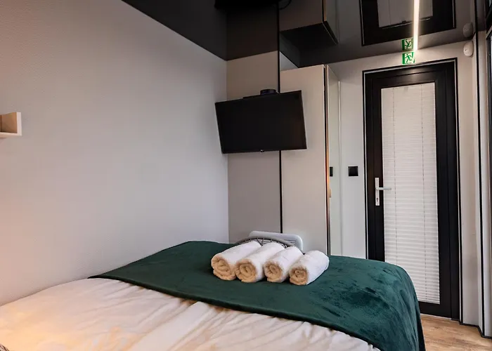 Apartment Energyapart Aqua Na Wodzie Houseboat Stettin